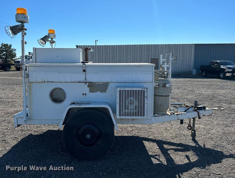 image for item KH9603 1987 Hesco Mobile Power Unit 150010  power unit trailer