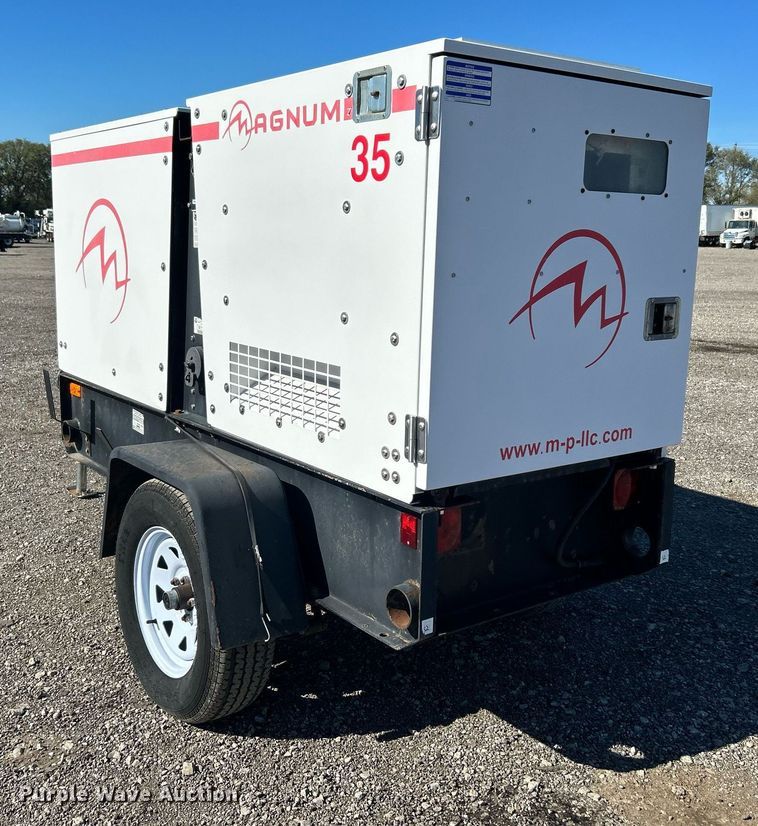 image for item KH9605 2007 Magnum MMG35FH  generator