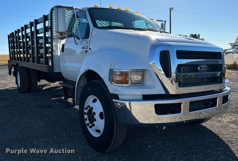image for item KH9614 2015 Ford F650 Super Duty  flatbed truck
