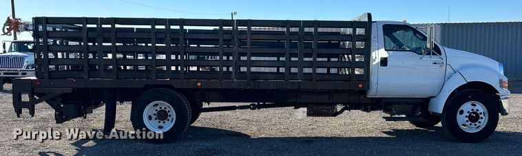 image for item KH9614 2015 Ford F650 Super Duty  flatbed truck