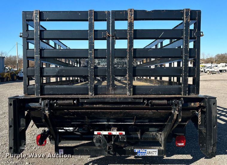 image for item KH9614 2015 Ford F650 Super Duty  flatbed truck