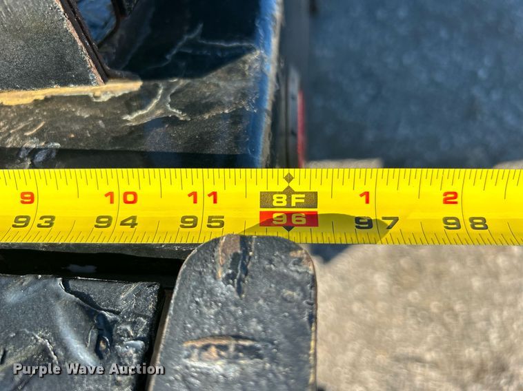 image for item KH9614 2015 Ford F650 Super Duty  flatbed truck