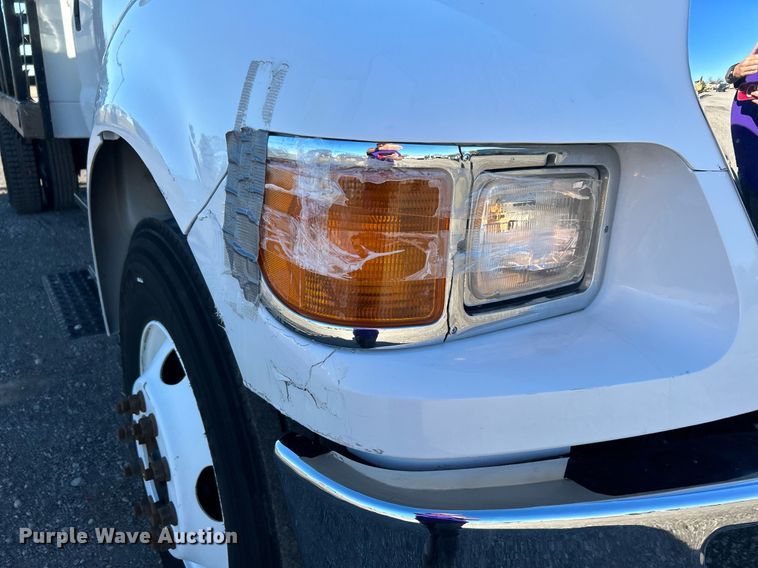 image for item KH9614 2015 Ford F650 Super Duty  flatbed truck