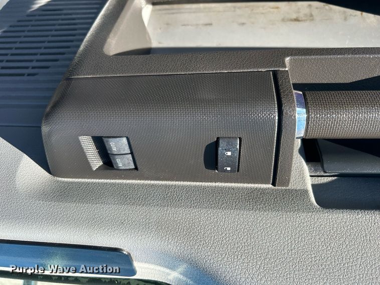 image for item KH9614 2015 Ford F650 Super Duty  flatbed truck