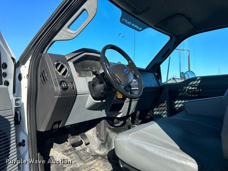 image for item KH9614 2015 Ford F650 Super Duty  flatbed truck