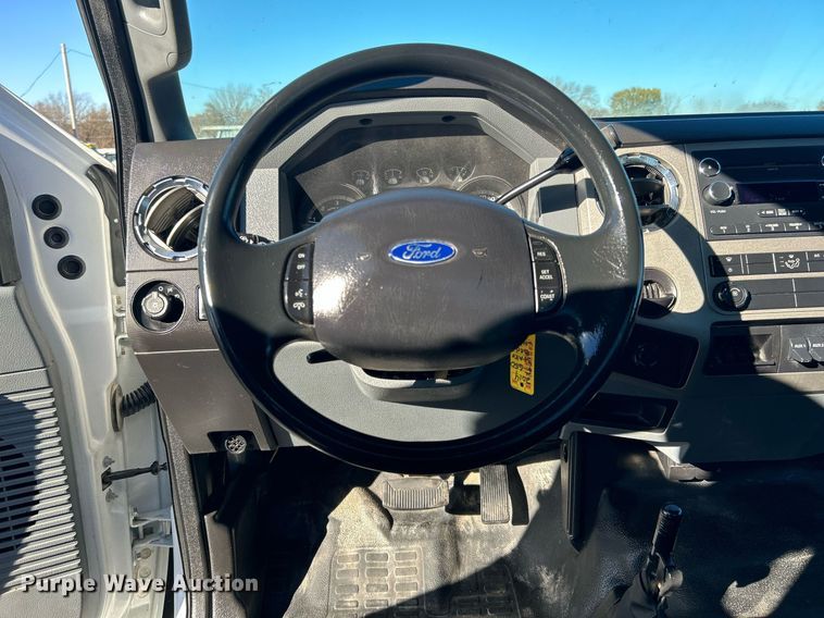 image for item KH9614 2015 Ford F650 Super Duty  flatbed truck