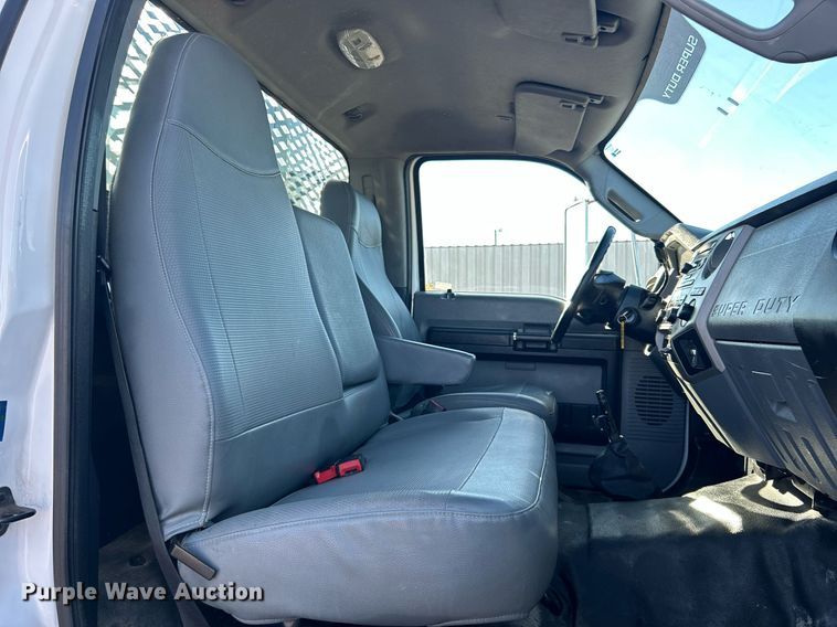 image for item KH9614 2015 Ford F650 Super Duty  flatbed truck