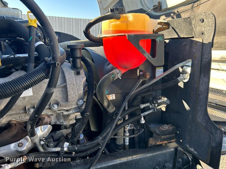 image for item KH9614 2015 Ford F650 Super Duty  flatbed truck