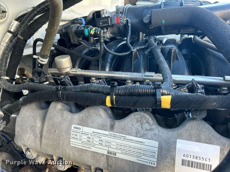 image for item KH9614 2015 Ford F650 Super Duty  flatbed truck