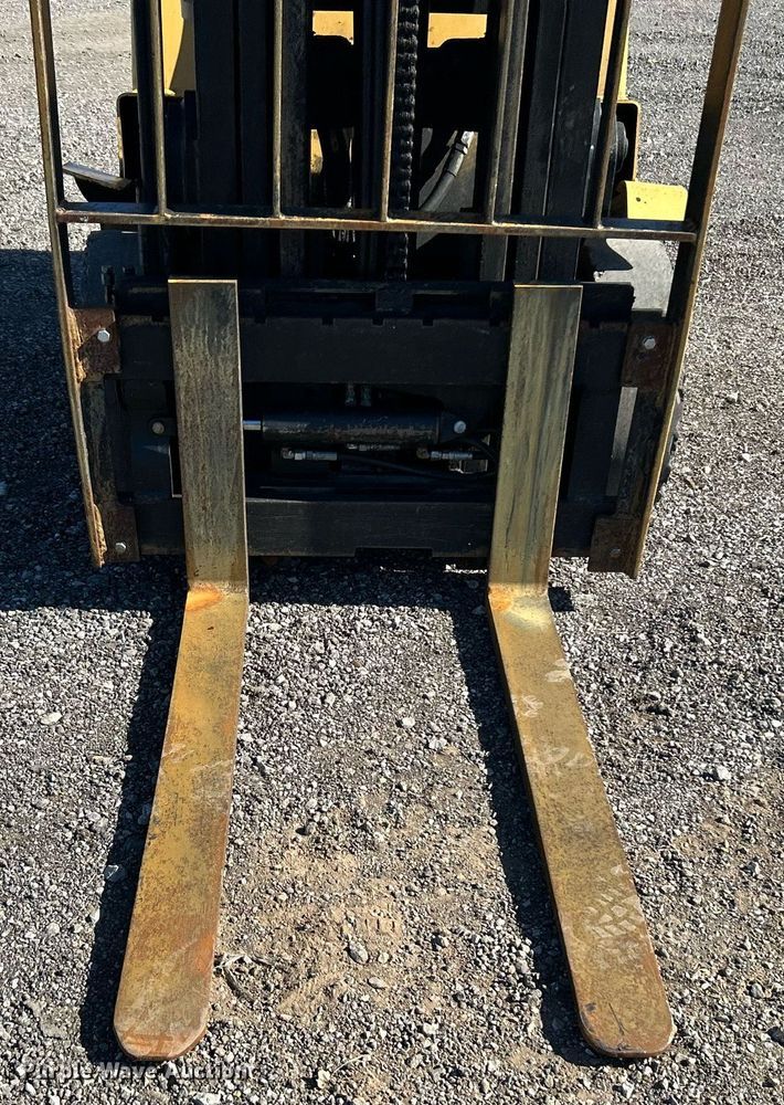 image for item KH9620 Hyster H35XL  forklift