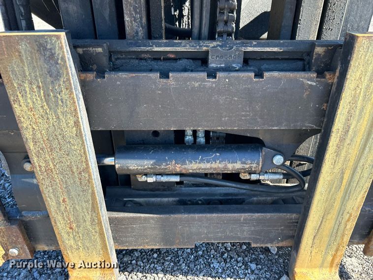 image for item KH9620 Hyster H35XL  forklift