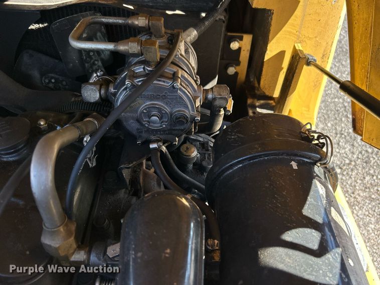 image for item KH9620 Hyster H35XL  forklift