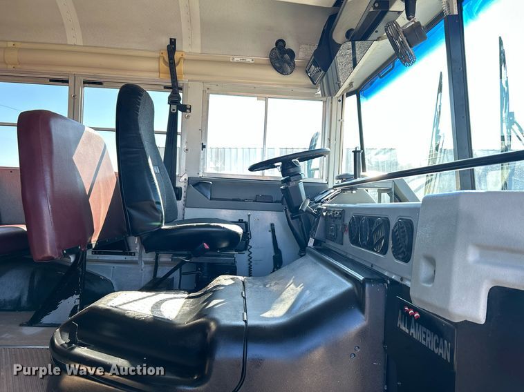 image for item KH9623 2006 Blue Bird  school bus