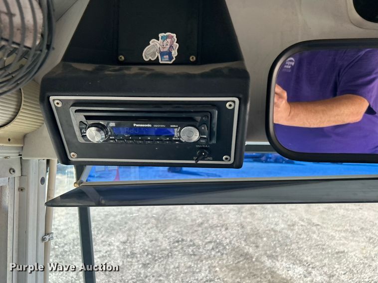 image for item KH9623 2006 Blue Bird  school bus