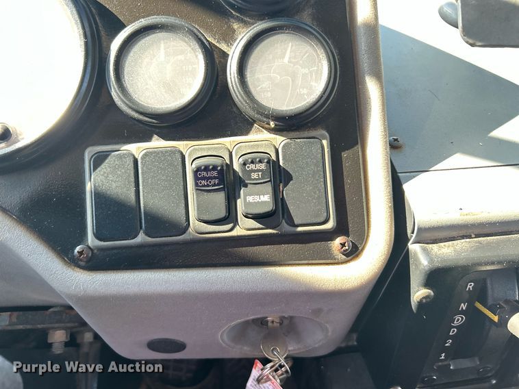 image for item KH9623 2006 Blue Bird  school bus