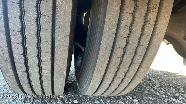 image for item KH9623 2006 Blue Bird  school bus