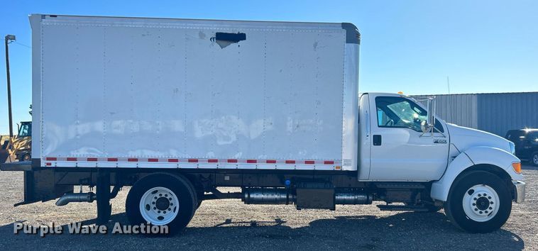 image for item KH9624 2013  Ford F650 Super Duty  box truck