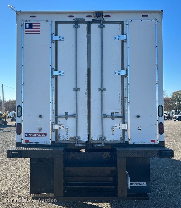 image for item KH9624 2013  Ford F650 Super Duty  box truck