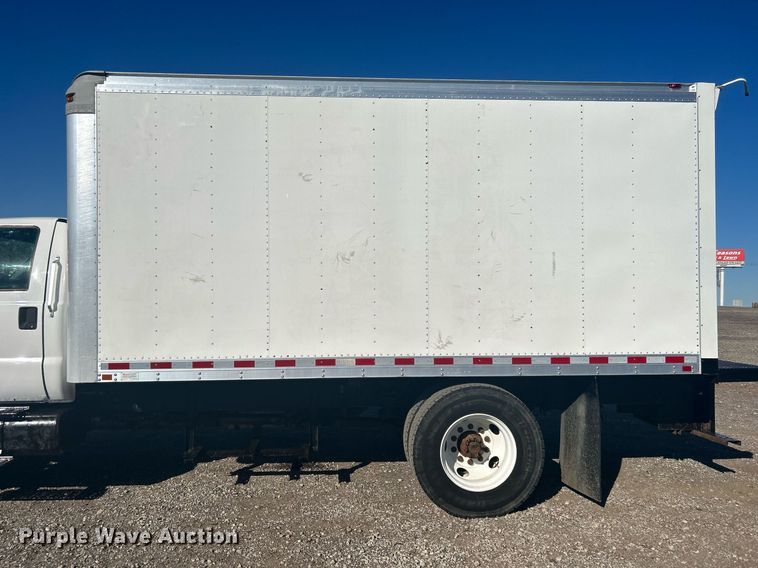 image for item KH9624 2013  Ford F650 Super Duty  box truck