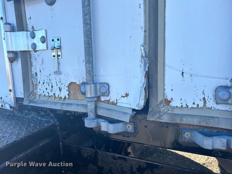 image for item KH9624 2013  Ford F650 Super Duty  box truck