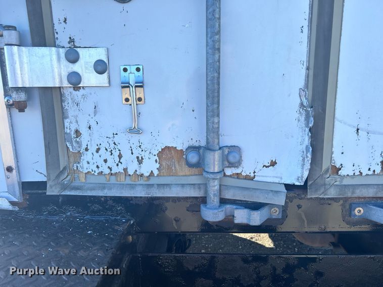 image for item KH9624 2013  Ford F650 Super Duty  box truck