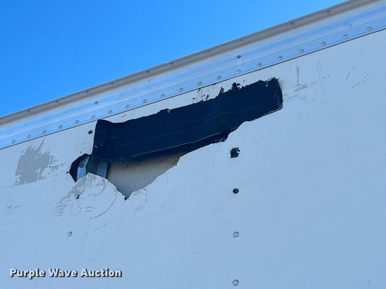 image for item KH9624 2013  Ford F650 Super Duty  box truck