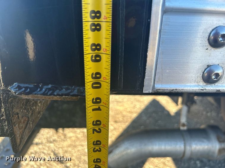 image for item KH9624 2013  Ford F650 Super Duty  box truck