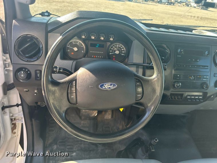 image for item KH9624 2013  Ford F650 Super Duty  box truck