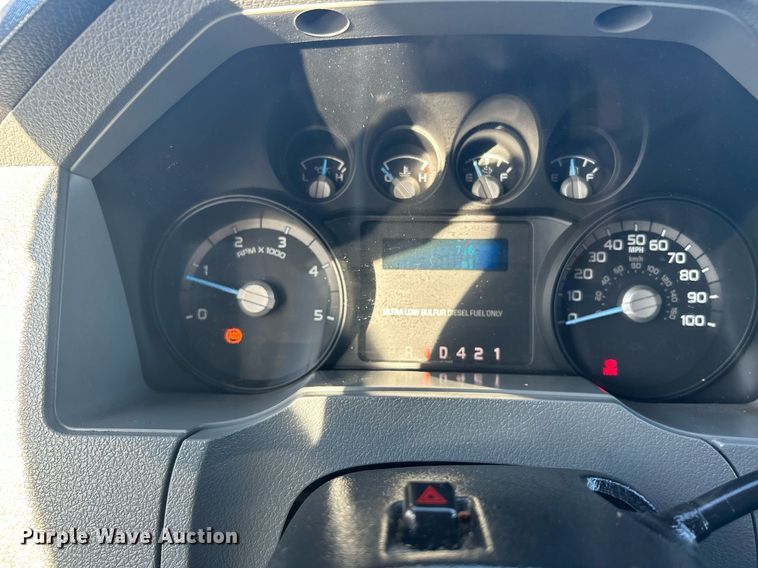 image for item KH9624 2013  Ford F650 Super Duty  box truck