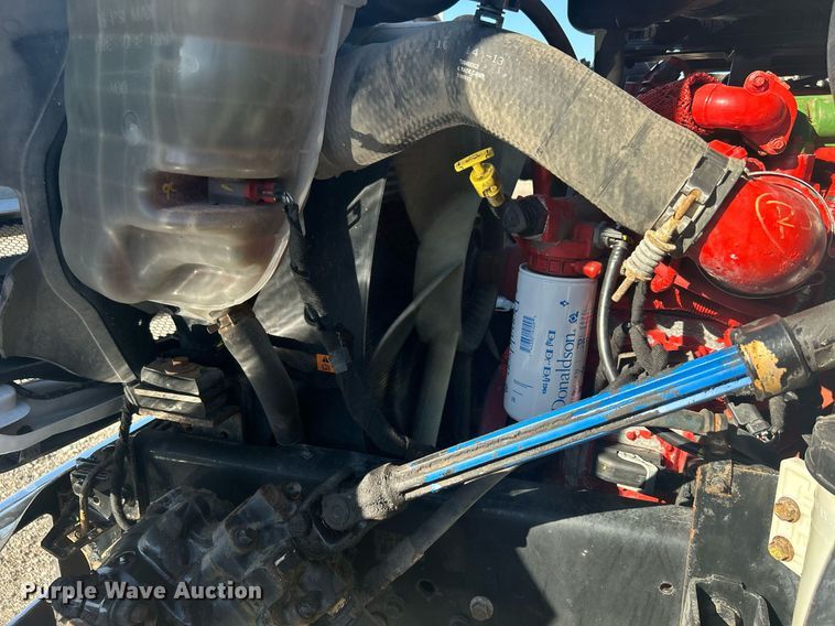 image for item KH9624 2013  Ford F650 Super Duty  box truck