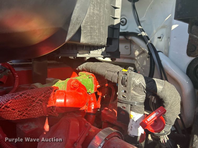 image for item KH9624 2013  Ford F650 Super Duty  box truck