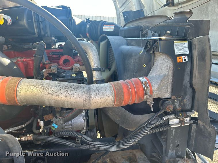 image for item KH9624 2013  Ford F650 Super Duty  box truck