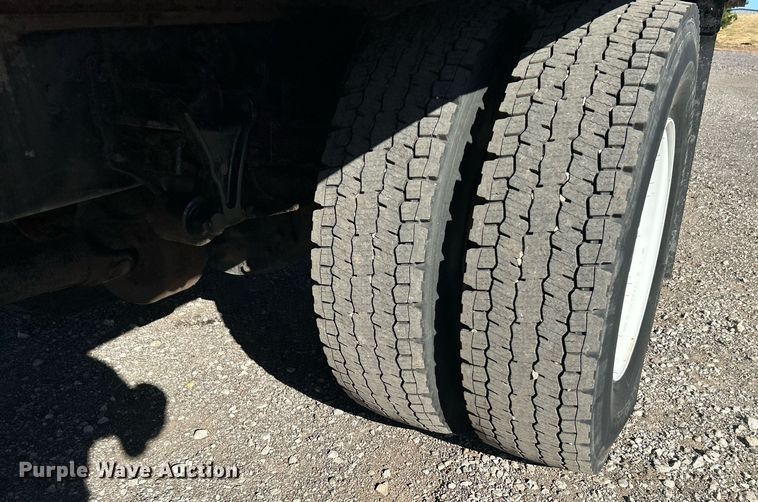 image for item KH9624 2013  Ford F650 Super Duty  box truck