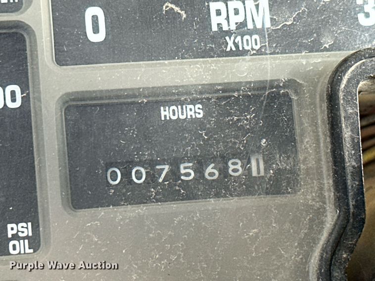 image for item KT9130 1998 International 3800  school bus