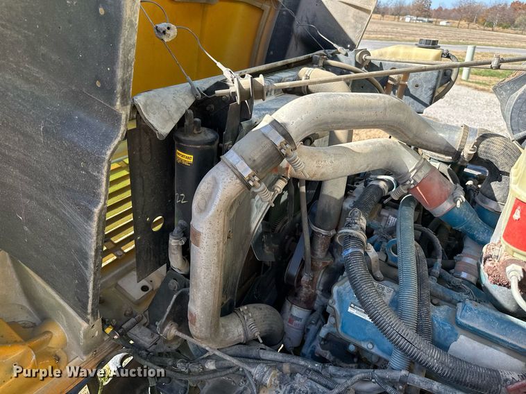 image for item KT9130 1998 International 3800  school bus