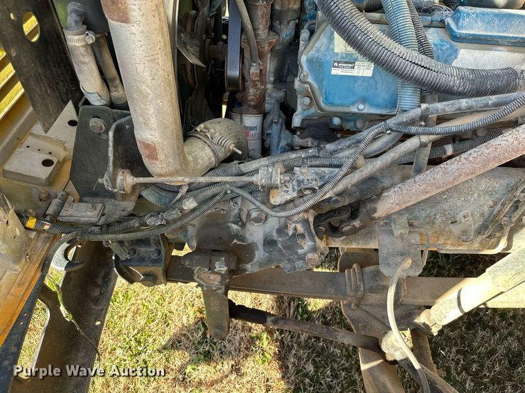 image for item KT9130 1998 International 3800  school bus