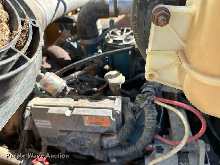 image for item KT9130 1998 International 3800  school bus