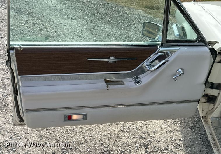 image for item KT9172 1965 Ford Thunderbird