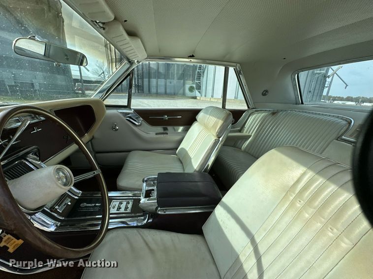 image for item KT9172 1965 Ford Thunderbird