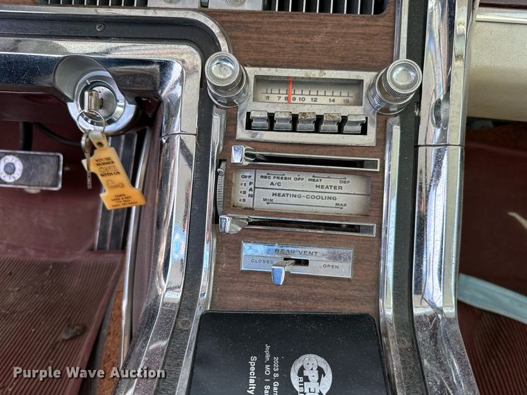 image for item KT9172 1965 Ford Thunderbird