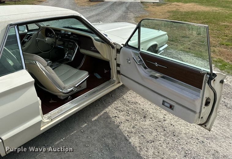 image for item KT9172 1965 Ford Thunderbird