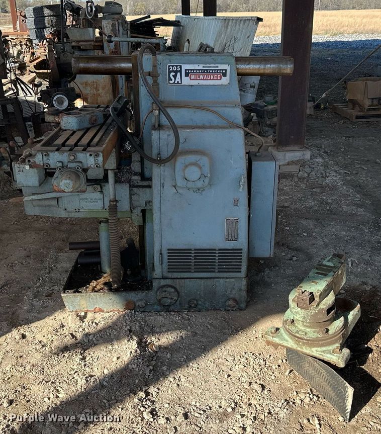 image for item KT9200 Milwaukee 250 SA  horizontal milling machine