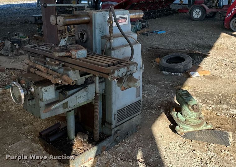 image for item KT9200 Milwaukee 250 SA  horizontal milling machine