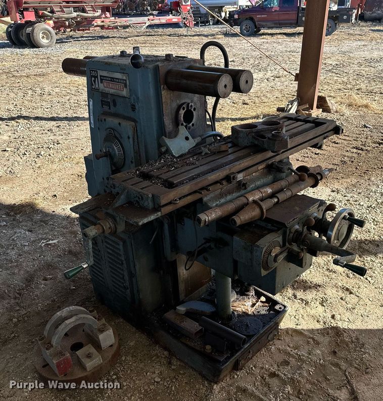 image for item KT9200 Milwaukee 250 SA  horizontal milling machine