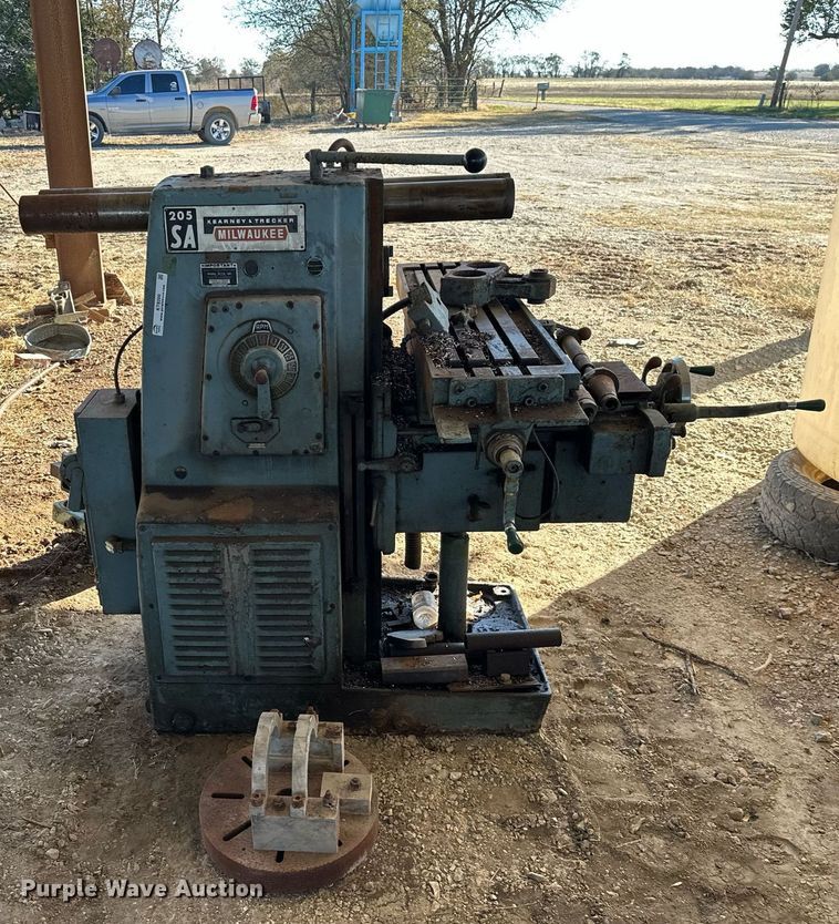 image for item KT9200 Milwaukee 250 SA  horizontal milling machine