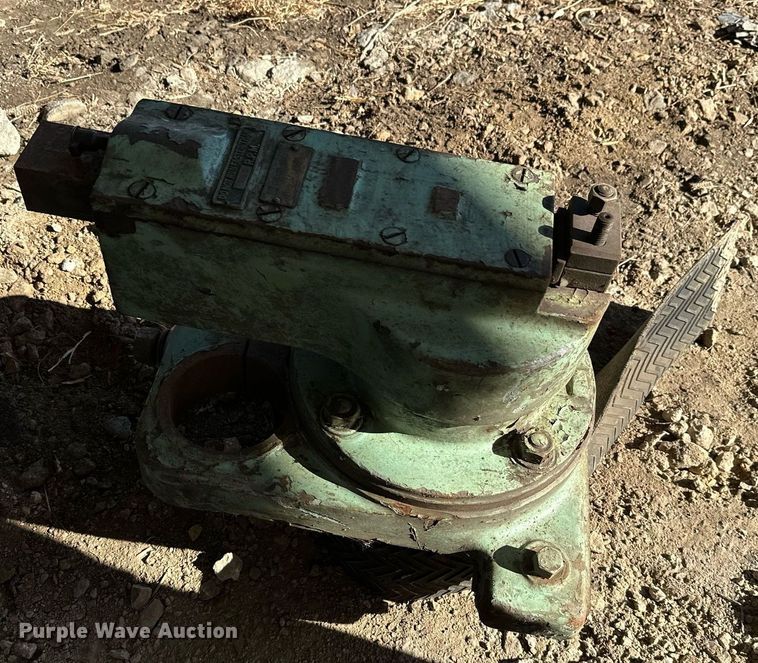 image for item KT9200 Milwaukee 250 SA  horizontal milling machine