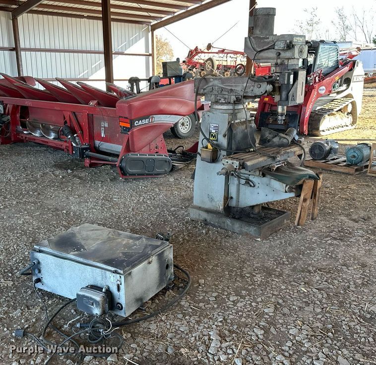 image for item KT9201 1988 Supermax YCM-16VS  vertical milling machine