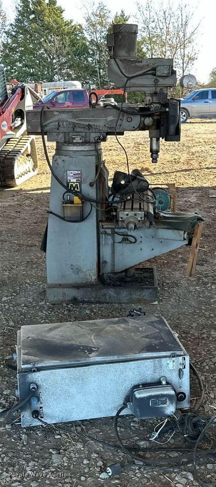 image for item KT9201 1988 Supermax YCM-16VS  vertical milling machine