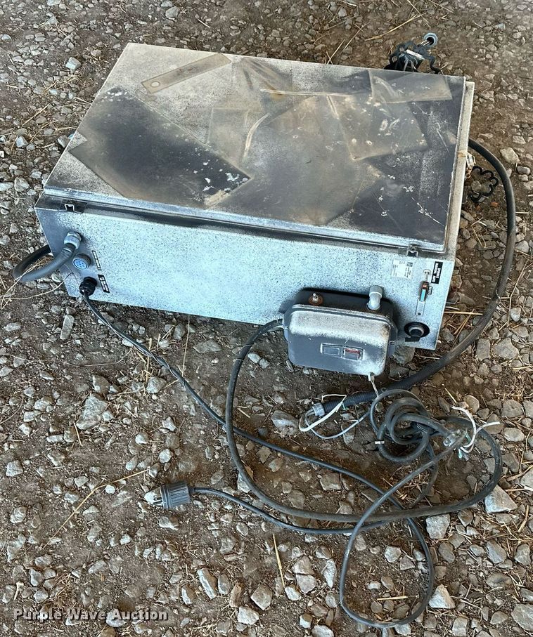 image for item KT9201 1988 Supermax YCM-16VS  vertical milling machine