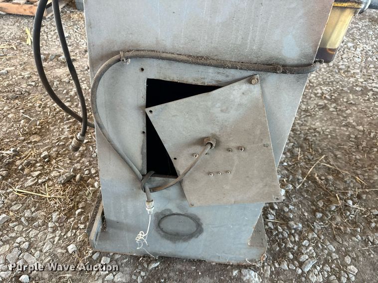 image for item KT9201 1988 Supermax YCM-16VS  vertical milling machine